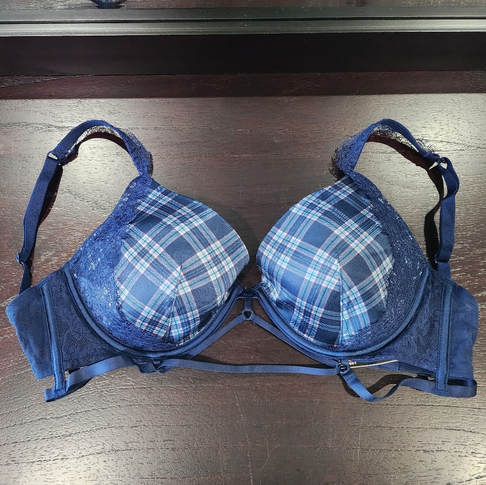 Victoria's Secret Unlined Bra 32DDD